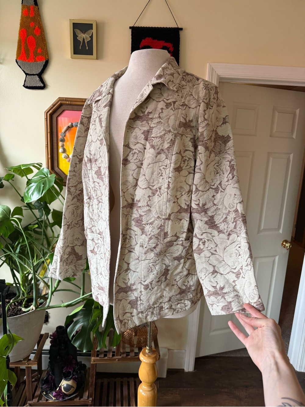 Deadstock Vintage Dialogue Cream Linen Jacket with Taupe Floral Jacquard Detail